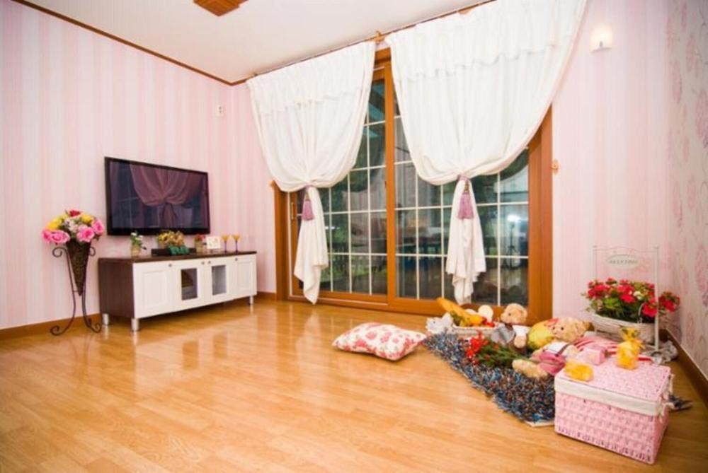 Eoullim Pension - Moonlight Yard Pyeongchang Phòng bức ảnh