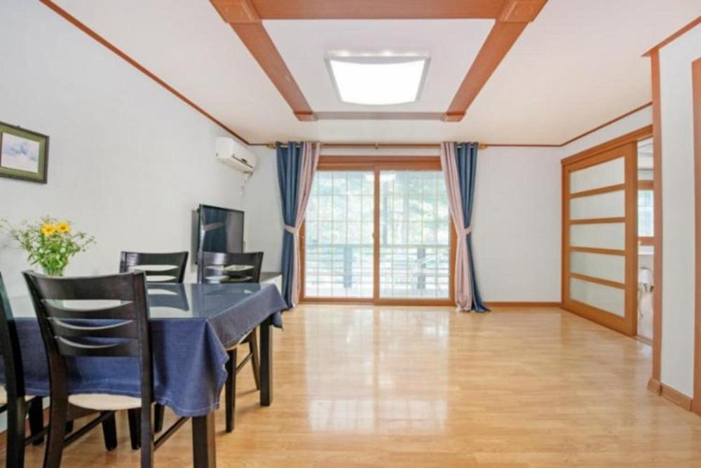 Eoullim Pension - Moonlight Yard Pyeongchang Phòng bức ảnh